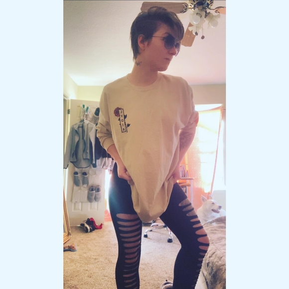 Poshmark profile picture for @constant